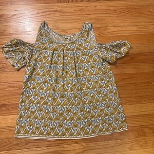 Chic Yellow and Gray Cold Shoulder Top